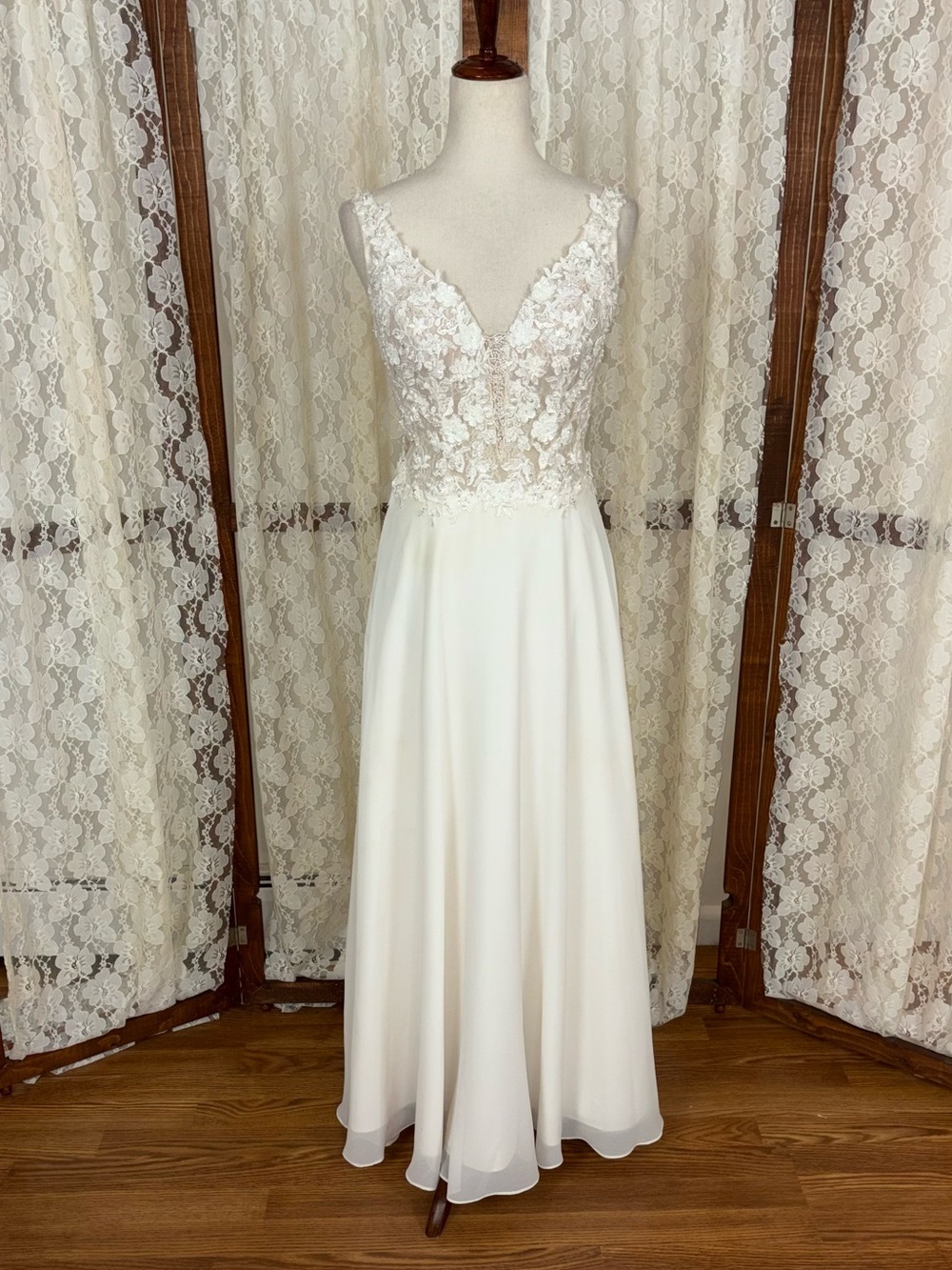 Gorgeous Sincerity Beaded Chiffon Wedding Gown